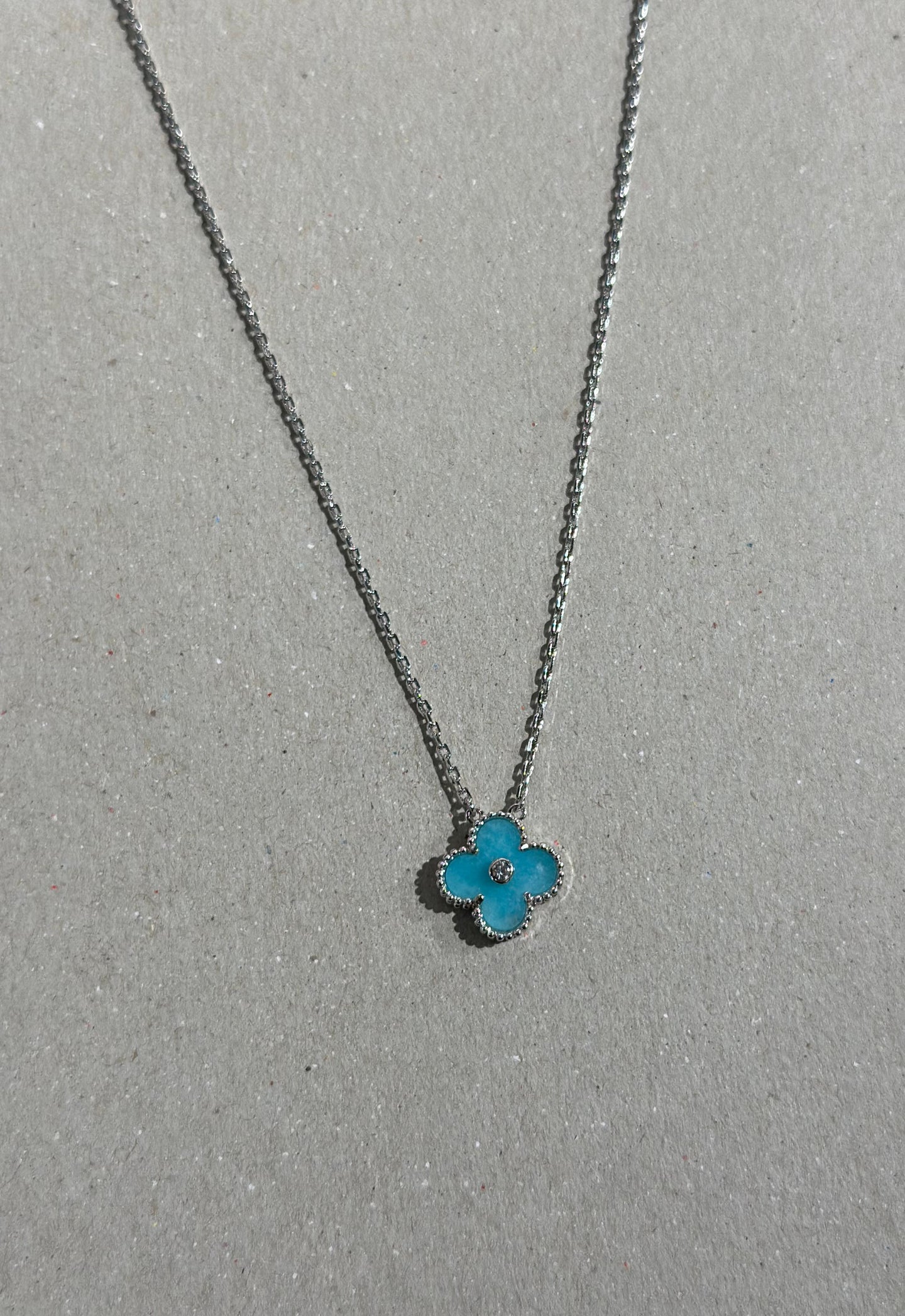 ACCESORY   283