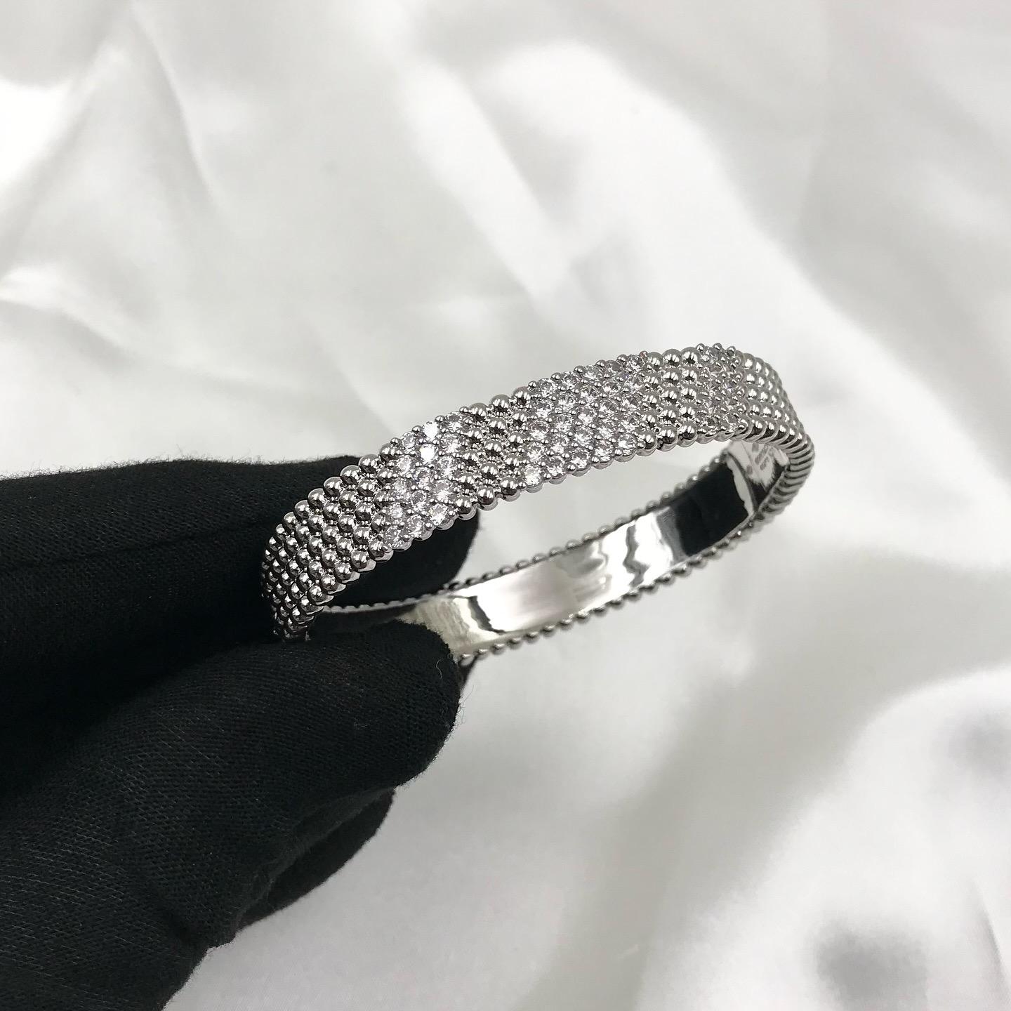 ACCESORY 329